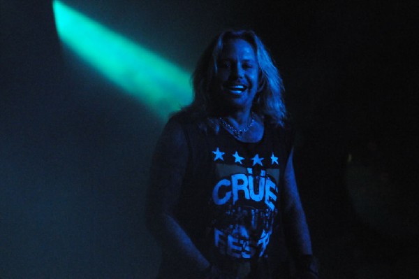 Mötley Crüe at the Verizon Wireless Amphitheater, Selma, Texas
