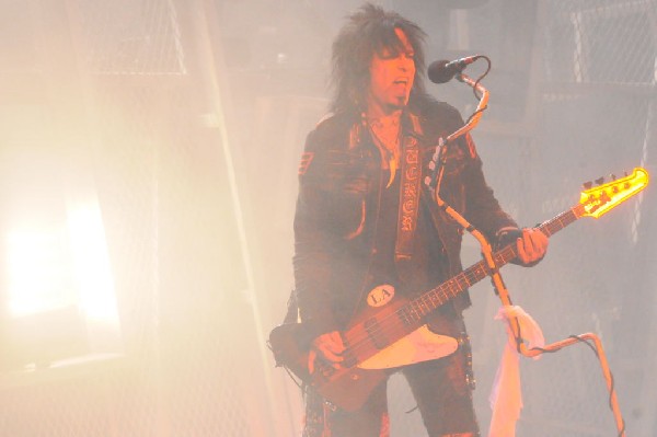 Mötley Crüe at the Verizon Wireless Amphitheater, Selma, Texas