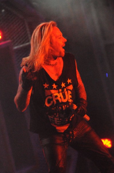Mötley Crüe at the Verizon Wireless Amphitheater, Selma, Texas