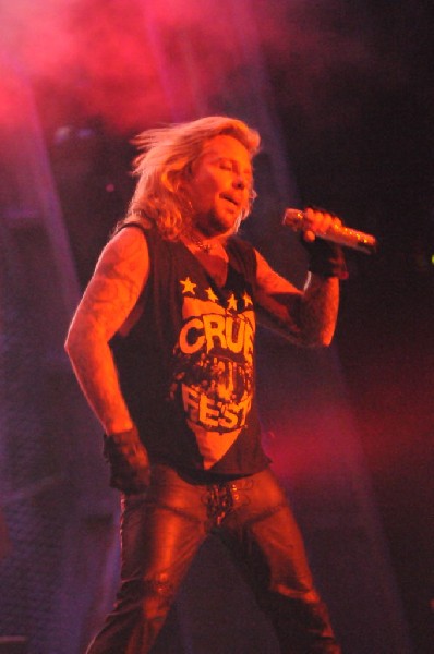 Mötley Crüe at the Verizon Wireless Amphitheater, Selma, Texas