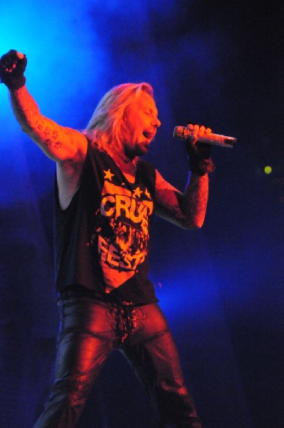 Mötley Crüe at the Verizon Wireless Amphitheater, Selma, Texas