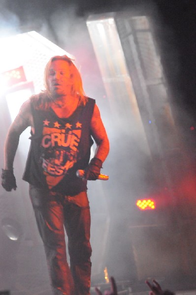 Mötley Crüe at the Verizon Wireless Amphitheater, Selma, Texas