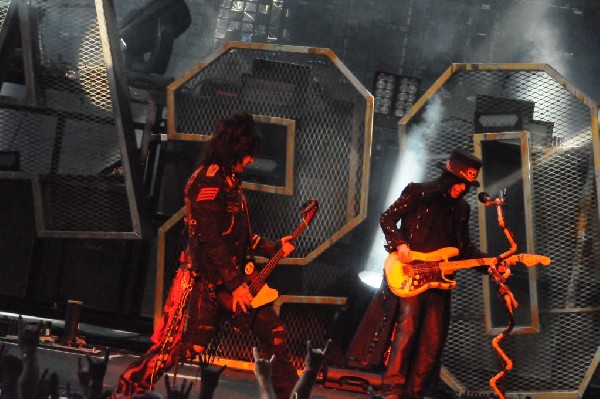 Mötley Crüe at the Verizon Wireless Amphitheater, Selma, Texas