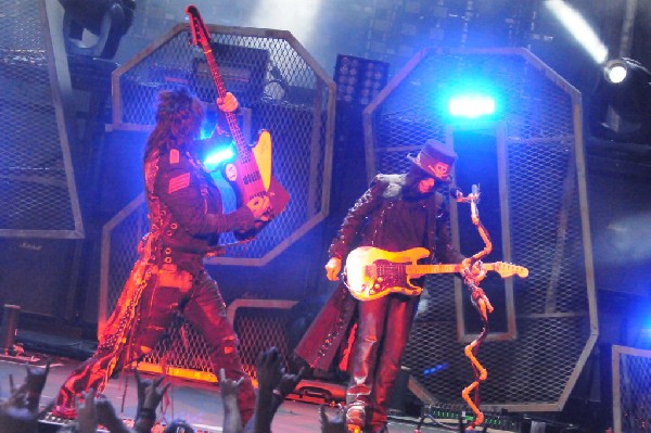 Mötley Crüe at the Verizon Wireless Amphitheater, Selma, Texas