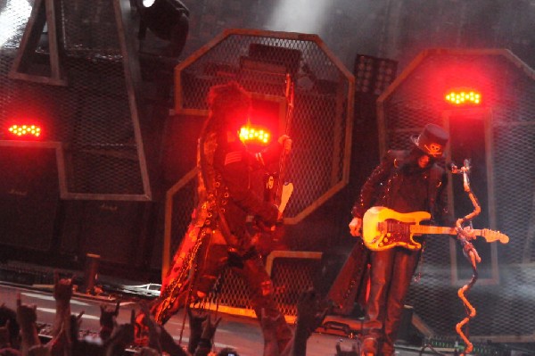 Mötley Crüe at the Verizon Wireless Amphitheater, Selma, Texas