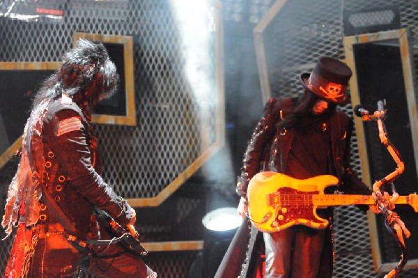 Mötley Crüe at the Verizon Wireless Amphitheater, Selma, Texas