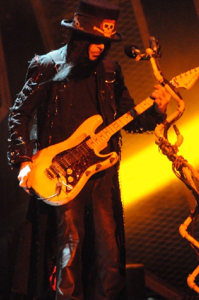 Mötley Crüe at the Verizon Wireless Amphitheater, Selma, Texas