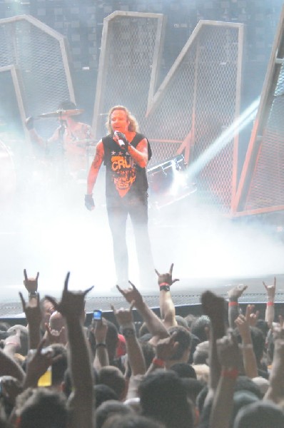 Mötley Crüe at the Verizon Wireless Amphitheater, Selma, Texas