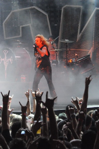 Mötley Crüe at the Verizon Wireless Amphitheater, Selma, Texas