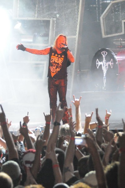 Mötley Crüe at the Verizon Wireless Amphitheater, Selma, Texas