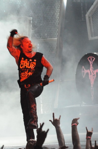 Mötley Crüe at the Verizon Wireless Amphitheater, Selma, Texas