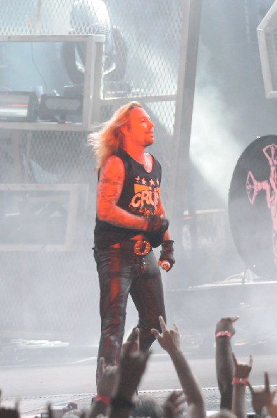 Mötley Crüe at the Verizon Wireless Amphitheater, Selma, Texas