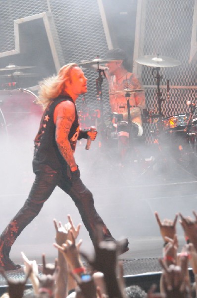 Mötley Crüe at the Verizon Wireless Amphitheater, Selma, Texas