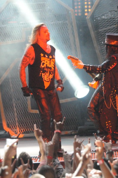Mötley Crüe at the Verizon Wireless Amphitheater, Selma, Texas