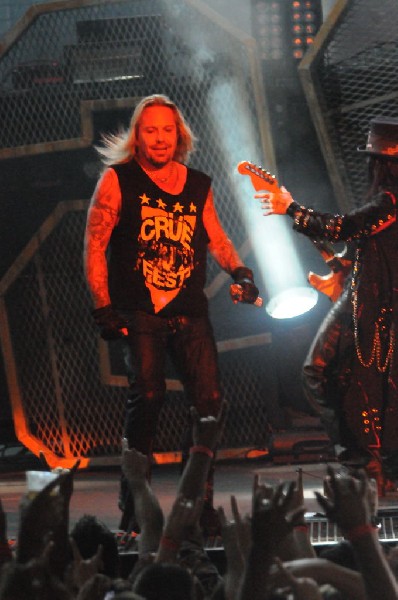 Mötley Crüe at the Verizon Wireless Amphitheater, Selma, Texas