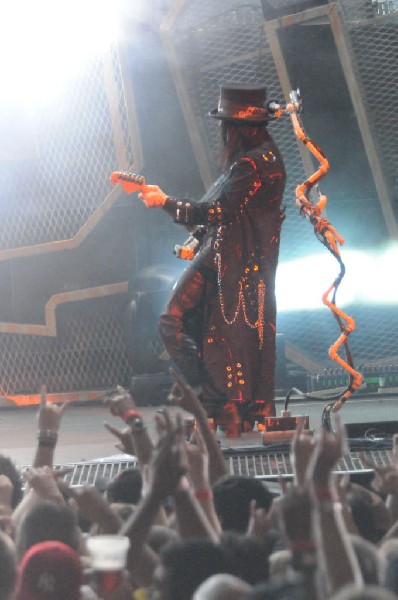Mötley Crüe at the Verizon Wireless Amphitheater, Selma, Texas
