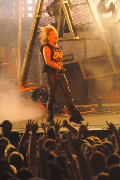 Mötley Crüe at the Verizon Wireless Amphitheater, Selma, Texas