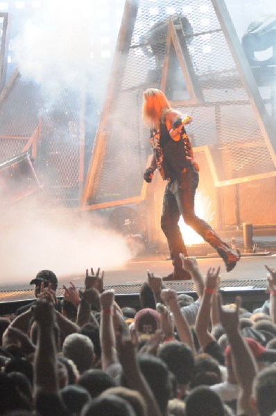 Mötley Crüe at the Verizon Wireless Amphitheater, Selma, Texas