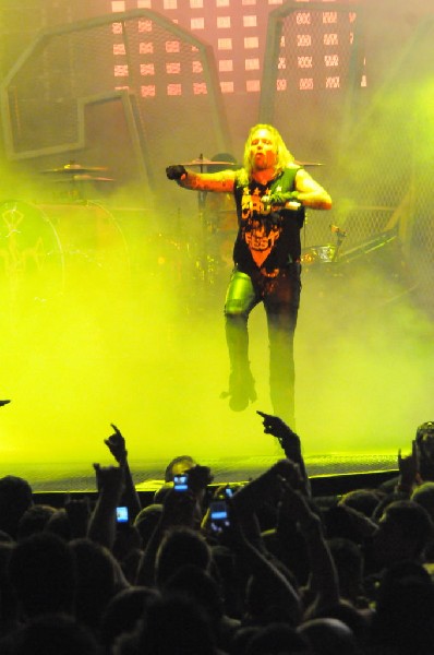 Mötley Crüe at the Verizon Wireless Amphitheater, Selma, Texas