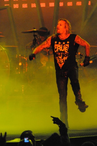 Mötley Crüe at the Verizon Wireless Amphitheater, Selma, Texas