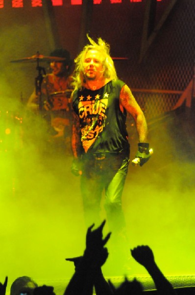 Mötley Crüe at the Verizon Wireless Amphitheater, Selma, Texas