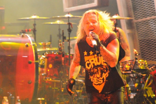 Mötley Crüe at the Verizon Wireless Amphitheater, Selma, Texas