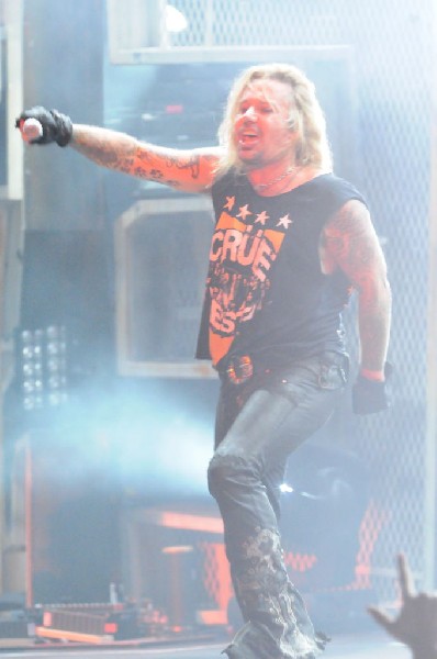 Mötley Crüe at the Verizon Wireless Amphitheater, Selma, Texas