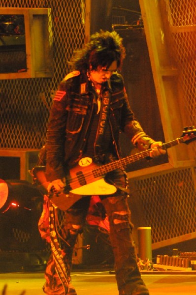 Mötley Crüe at the Verizon Wireless Amphitheater, Selma, Texas