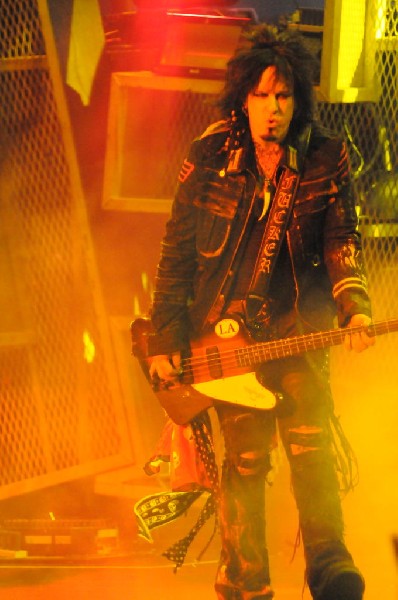 Mötley Crüe at the Verizon Wireless Amphitheater, Selma, Texas