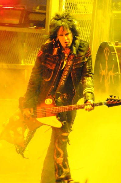 Mötley Crüe at the Verizon Wireless Amphitheater, Selma, Texas