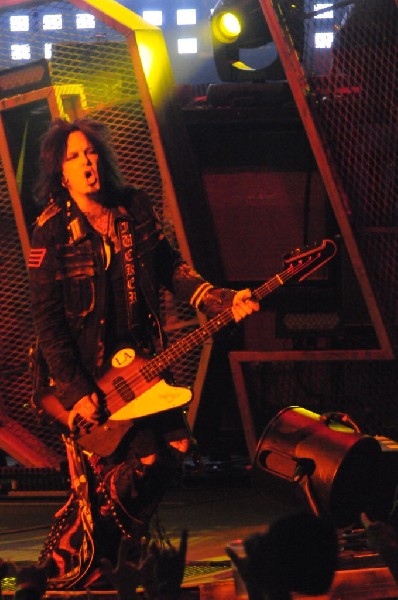 Mötley Crüe at the Verizon Wireless Amphitheater, Selma, Texas