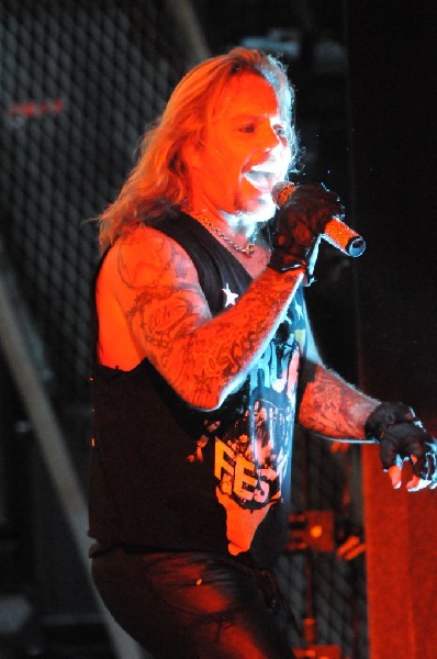 Mötley Crüe at the Verizon Wireless Amphitheater, Selma, Texas