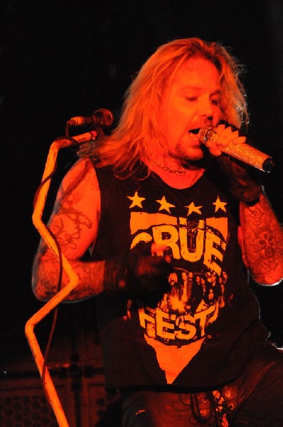 Mötley Crüe at the Verizon Wireless Amphitheater, Selma, Texas