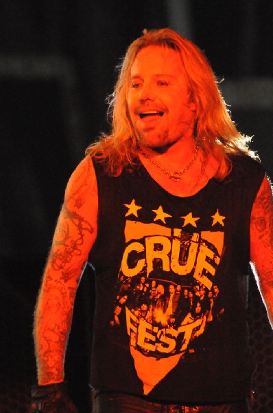 Mötley Crüe at the Verizon Wireless Amphitheater, Selma, Texas