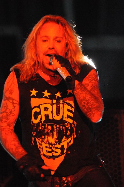Mötley Crüe at the Verizon Wireless Amphitheater, Selma, Texas