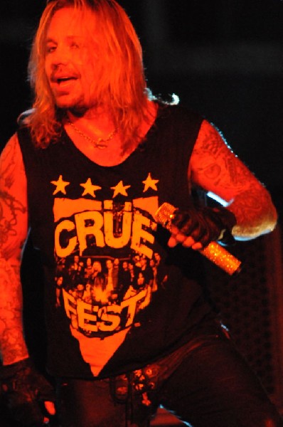 Mötley Crüe at the Verizon Wireless Amphitheater, Selma, Texas