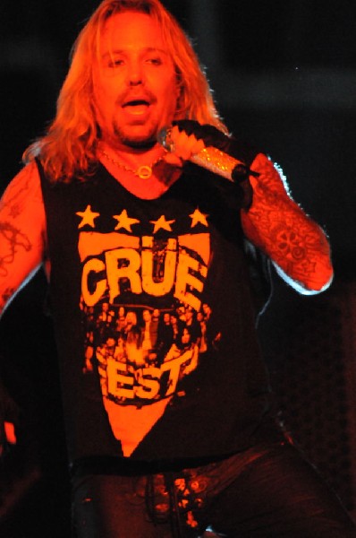 Mötley Crüe at the Verizon Wireless Amphitheater, Selma, Texas