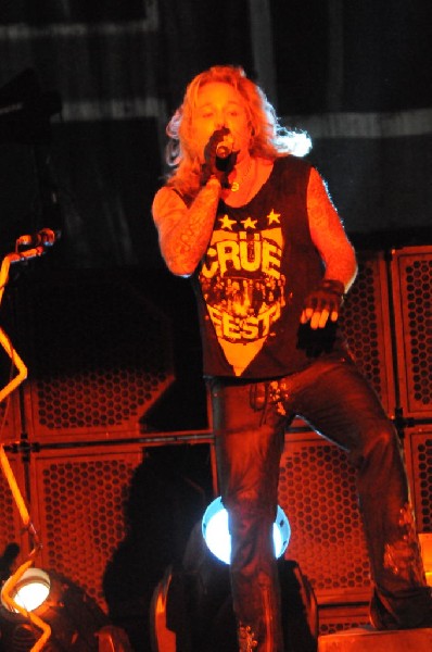 Mötley Crüe at the Verizon Wireless Amphitheater, Selma, Texas