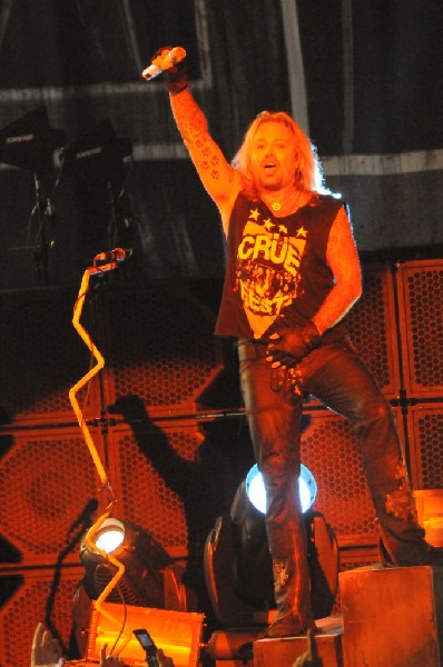 Mötley Crüe at the Verizon Wireless Amphitheater, Selma, Texas