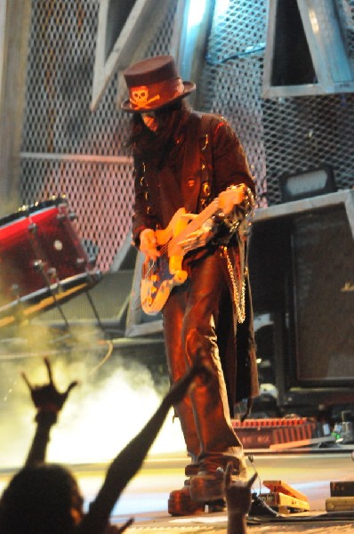 Mötley Crüe at the Verizon Wireless Amphitheater, Selma, Texas