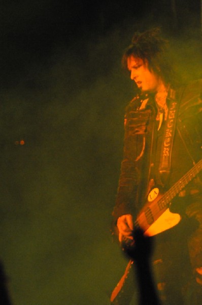 Mötley Crüe at the Verizon Wireless Amphitheater, Selma, Texas