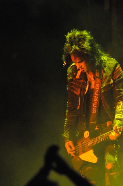 Mötley Crüe at the Verizon Wireless Amphitheater, Selma, Texas