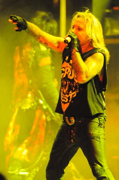 Mötley Crüe at the Verizon Wireless Amphitheater, Selma, Texas