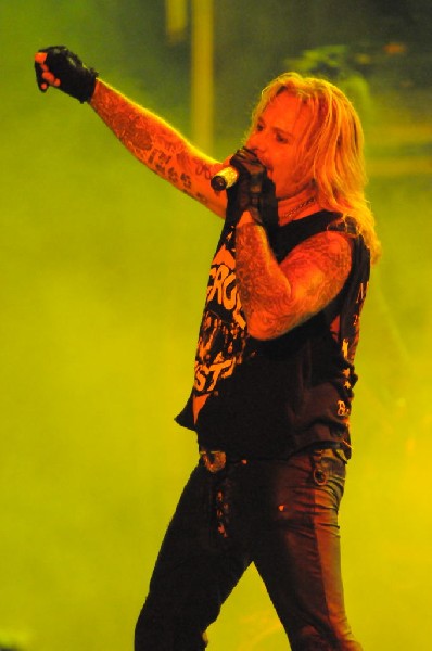 Mötley Crüe at the Verizon Wireless Amphitheater, Selma, Texas