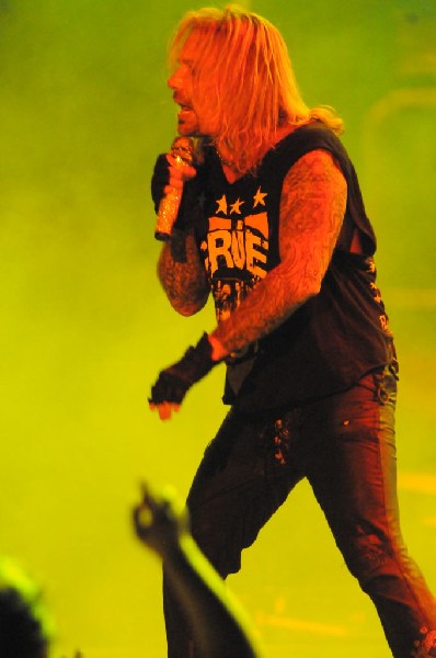 Mötley Crüe at the Verizon Wireless Amphitheater, Selma, Texas