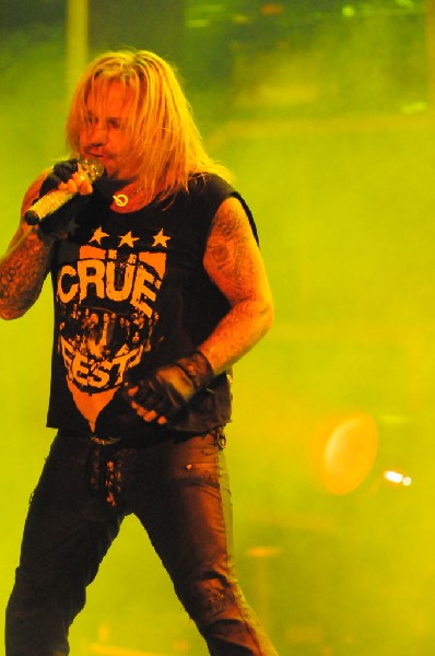 Mötley Crüe at the Verizon Wireless Amphitheater, Selma, Texas