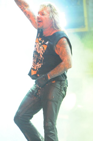 Mötley Crüe at the Verizon Wireless Amphitheater, Selma, Texas