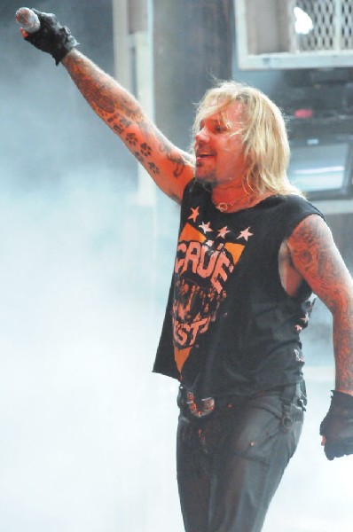 Mötley Crüe at the Verizon Wireless Amphitheater, Selma, Texas