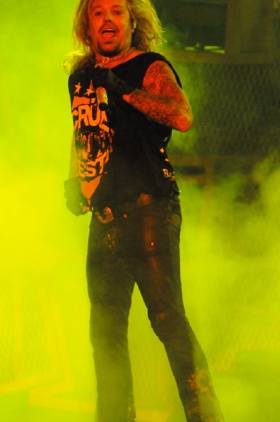 Mötley Crüe at the Verizon Wireless Amphitheater, Selma, Texas