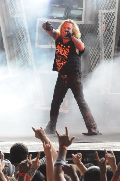 Mötley Crüe at the Verizon Wireless Amphitheater, Selma, Texas